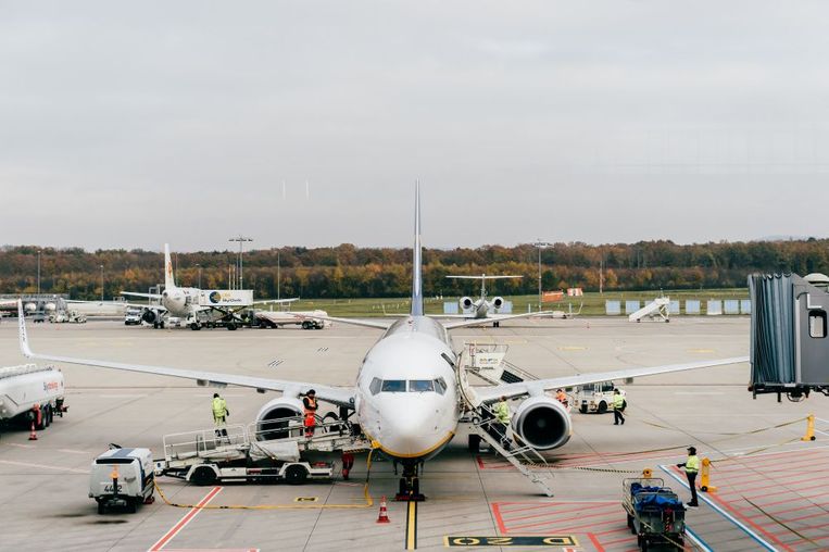 aeroplano se aerodromio